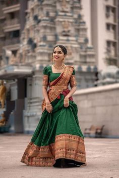 South Indian Wedding Look Silk Half Saree, Half Saree Function, Langa Voni, Cotton Lehenga, Saree Bollywood, Stitched Lehenga, Traditional Indian Dress