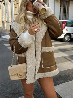 Winter Mode Outfits, Adrette Outfits, Winter Outwear, Thanksgiving Outfit, Fleece Coat, Winter Essentials