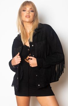 Black Fringe Jacket Be the ultimate trendsetter in this suede jacket in black - not only will this keep you super warm but it is oh-so-stylish! Wear over denim or your party dress! Fringe trim Button down front Collared neckline Two front pockets Mid-weight suede material with slight stretch Black Fringe Jacket, Packing Clothes, Lady A, Festival Jacket, Tailored Coat, Be Amazing, Jacket Outfit