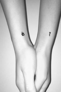 "Forever Together: Inspiring Couple Tattoo Designs for Unbreakable Bonds" First Tattoo Ideas For Couples, Couple Twin Tattoo, Heart Puzzle Piece Tattoo Couple, Bff Tattoos Unique For Two Words, Cute Tattoos Couples, Tiny Matching Tattoos Couple Love, Cute Couple Tattoos Small Meaningful, Couples Tattoos Designs