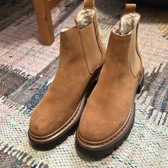 Nwot Danassa Boots With Sherpa Lined Sides Womens 9.5 Super Comfy And Soft Suede Type Of Material Light Brown/Tan Made In Portugal Sherpa Lined, Soft Suede, Light Brown, Portugal, Women Shoes, Boots, Women Shopping, Color