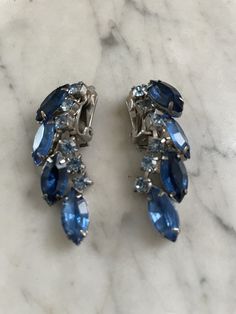 "Vintage periwinkle and blue faceted rhinestone dangle earrings Excellent condition Measures: 2\" Long 1/2\" w" Metal Flowers, Rhinestone Brooches, Etsy Earrings Dangle, Flower Brooch, Flower Earrings, Vintage Silver, Beautiful Earrings, Jewelry Earrings Dangle, Diamond Earrings