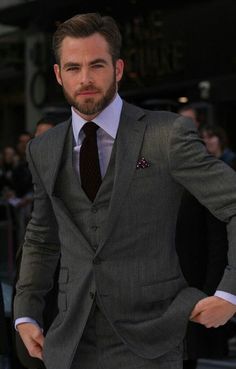 Gentleman Mode, Prom Blazers, A Man In A Suit, Man In A Suit, Men In Suits, Mens Fashion Edgy, Chris Pine, Sharp Dressed Man, Slim Fit Suit