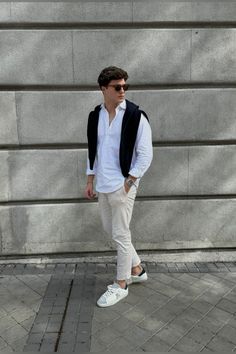 Outfits Old Money Hombre, Outfits Hombre Elegante Casual, White Outfit Men, Men Lifestyle, Outfit Hombre, Money Outfit, Color Combos Outfit