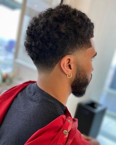 High Taper Fade Curly Hair, Jayson Tatum Haircut, Tatum Haircut, Best Hair Trimmer, Nba Haircuts, Boys Fade Haircut