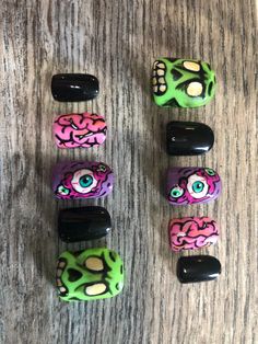 Custom Zombie short square press on nails.  Each set comes with 10 nails with the sizes needed for each finger, application instructions, and supplies needed to apply.  Please use the sizing instructions guide to measure nails and include each size in the notes section of your order. Spooky Nail Designs Short, Zombie Nail Designs, Zombie Nails Halloween, Press On Nails Design Ideas, Invader Zim Nails, Zombie Nails Acrylic, Zombie Acrylic Nails, Frankenstein Acrylic Nails, Halloween Short Nails