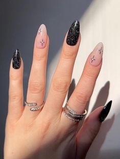 Black And White Nail, Black Nail Designs, White Nail, Star Nails, Oval Nails, Dream Nails, Dope Nails