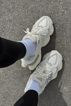 Best Chunky Sneakers, New Balance 9060 Rain Cloud Outfit, New Balance Chunky Sneakers, Chunky New Balance Sneakers, Women Shoes 2024, Nb 9060 Outfit, Chunky Sneakers Aesthetic, Sneaker Inspo Women, Chunky Sneaker Outfit