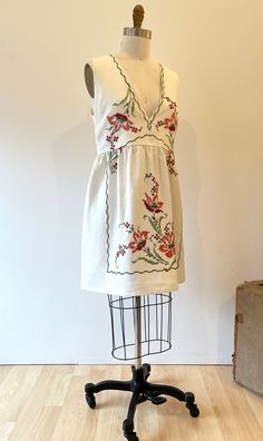 Upcycled Vintage Tablecloth Dress with Red & Pink Floral Emrboidery Vintage Linen Tablecloths, Washing Line, Vintage Tablecloths, Vintage Linen, Mauve Pink, Inside Outside, Vintage Textiles, Upcycled Vintage