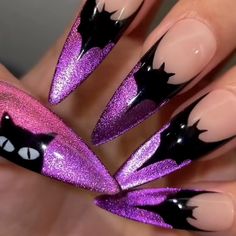 Black Red Halloween Nails, Halloween Coffin Nail Ideas, Nail Bat, Nail References, Pedi Designs, Bat Nails, Nagel Tips, Nails 2022