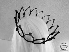 Black Crown King, Zip Tie Crown, Hat Quotes, Feather Crown, Crown King, Crown Queen, Headpiece Diy, Tie Crafts, Diy Crown