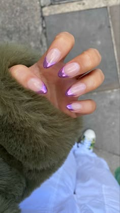 Two Tone Tips Nails, Unghie Sfumate, Kutek Disney, Nails Chrome, Nails Nude, Chrome Nail, Nails Green, Vacation Nails, Metallic Nails