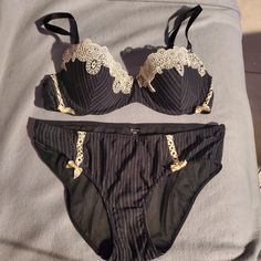 Ambrielle Sexy Bra And Panty Set Bra Sz 36b Panty 6/M Excellent Condition- Never Worn Bra And Panty Set, Bra And Panty Sets, Bra Sizes, Black Cream, Pretty Outfits, Women's Intimates, Bra, Cream, Women Shopping