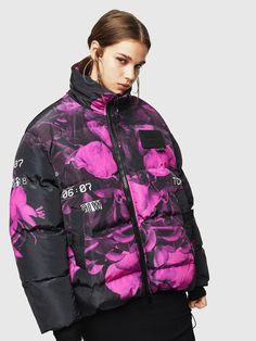 Activewear Photoshoot, Sports Wear Women, Ski Outfit, Golf T Shirts, Floral Fashion, Cool Jackets, Winter Jackets Women, Oversized Silhouette