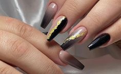 Gold Nail Designs, Different Nail Shapes, Nail Swag, Short Acrylic Nails Designs, Luxury Nails, Chic Nails, Short Acrylic Nails, Nail Shapes, Purple Nails