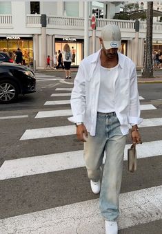 Men Outfit Inspiration, Minimalistic Outfits, 2025 Style, T Shirt Outfits, High Fashion Men, Street Outfits, Soft Boy, Dapper Style, Street Style Outfits Men