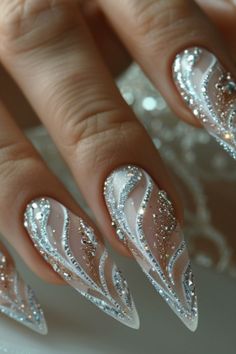 Nail Ideas For Brides Wedding Day, Christmas Glitter Nails Sparkle, Elegant Holiday Nails, Glitter Nails Christmas, Nail Ideas Glitter, White Nails With Glitter, Ice Nails, Daisy Acrylic Nails, Fall Nail Art Ideas