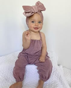 Baby Girl Outfits Aesthetic, Cool Baby Outfits, Spirit Baby, I Want A Baby, Fashionable Baby, Baby Fashionista, Baby Girl Style