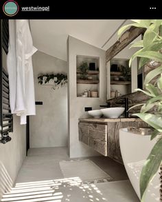 Reno Bathroom, Bathroom Cleaning Checklist, House Chores, Wood Ladder, Complete Bathrooms, Bathroom Inspo, Rustic Bathroom, Wet Rooms