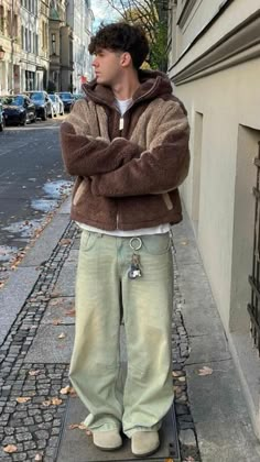 Baggie Jeans Outfit, Baggy Jeans Outfits, Blue Jeans Outfit Men, Fleece Jacket Outfit, Looks Hip Hop, Fleece Outfit, Baggy Jeans Outfit, Jeans Outfit Men, Blue Jean Outfits