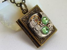 Steampunk Book, Book Locket Necklace, Wedding Cufflinks Groom, Locket Necklace Vintage, Picture Locket, Book Locket, Photo Locket Necklace, Steampunk Necklace, Mens Anniversary Gifts