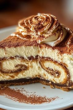 Cinnamon Roll Cheesecake Cake Filling Ideas, Cinnamon Swirl Cheesecake, Cheesecake Flavors, Creamy Dessert Recipes, Mini Cinnamon Rolls, Rich Cheesecake, Mini Dessert Recipes