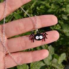 Spooky Halloween Spider Necklace Black Spooky Jewelry For Party, Spooky Black Jewelry For Party, Nickel-free Halloween Party Necklace, Black Spooky Party Jewelry, Black Novelty Jewelry For Party, Novelty Black Jewelry For Party, Black Themed Necklace For Halloween, Halloween Themed Black Necklace, Themed Black Necklace For Halloween