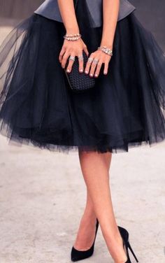 This beautiful black tulle skirt can be made in ANY color, ANY length, and ANY size. Skirt is lined with a soft satin fabric of the same or contrasting color as the tulle. The satin waistband is flat with zipper and hook/eye closure in back. Elastic can be added to the back of the waistband, however Skirt Bridesmaid Dresses, Tulle Skirt Bridesmaid, Tule Rok, Gonna In Tulle, Skirt Tulle, Tulle Skirt Black, Fest Outfits, Wedding Skirt, Moda Chic