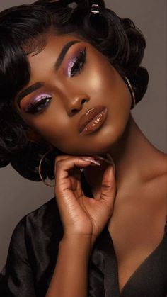 Maquillage Yeux Cut Crease, Wedding Makeup Bride, Mekap Mata, Brown Girls Makeup, Makeup Tip, Makeup For Black Skin, Brown Skin Makeup, Smink Inspiration, Purple Eyeshadow