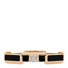 This is an authentic GUCCI 18K Yellow Gold Diamond Enamel Link to Love Ring size 54 or 6.75 in Black. The ring is crafted of 18 karat yellow gold and features a segmented band design with black enamel inlays and a single diamond, weighing approximately .08 total carat weight. Gucci Jewelry, Band Design, Love Ring, Black Enamel, Yellow Gold Rings, Band Rings, Gold Diamond, Gold Rings, Ring Size