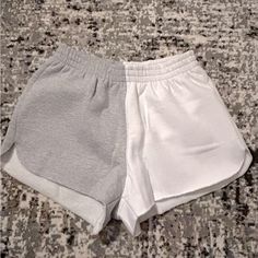 Half White And Half Gray Junior’s Shorts. New Without Tags. Size Small In Juniors. 80% Cotton , 20% Polyester. Vintage Havana, Shorts White, Shorts Athletic, Athletic Shorts, Havana, White Shorts, Vintage Ladies, Womens Shorts, Tags