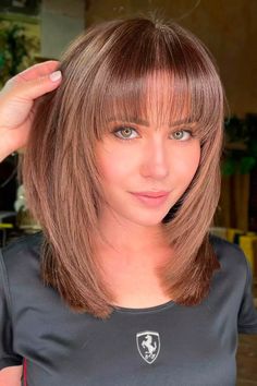 Trendy bob hairstyle ideas | hairstyle tutorial ideas Face Framing Hair, Short Fluffy Hair, Nails Round, Wedding Bridal Makeup, Short Hairstyle Women, Hair Styles And Color, Haircuts For Medium Length Hair, Long Hair Ideas, Easy Hairstyles For Medium Hair