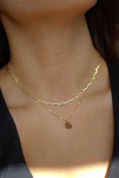 Jewelry Ideas Necklace, Necklace Layering Ideas, Tiny Diamond Necklace, Layering Ideas, Dainty Jewelry Necklace, Necklace Aesthetic, Necklace Inspiration, Paperclip Necklace, Ideas Jewelry