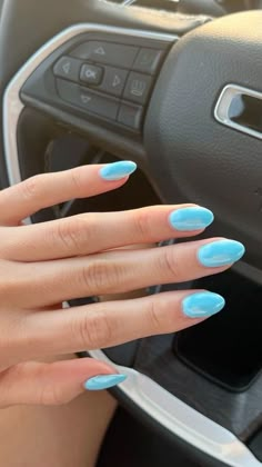 Nails Blue Chrome, Chrome Nails Blue, Spring Break Nail Ideas, Light Blue Chrome, Nail Inspo Trendy, Rodeo Nails, Aura Design, Blue Chrome Nails, Purple Chrome