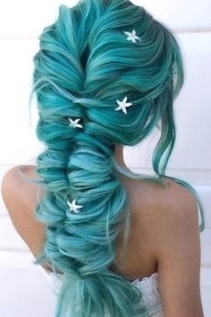 Find out the different guests hairstyles you can try this wedding season from our collection of chic and easy wedding guest hairstyles. #hairstyle #haircolor #hairstylist Easy Wedding Guest Hairstyles, Halloweenský Makeup, Hair Challenge, Wedding Guest Hairstyles, Pretty Hair Color, Fantasy Hair, Sharon Stone, Healthy Beauty, Mermaid Hair