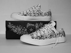 Converse Custom Sneakers With White Sole And Laces, White Converse Custom Sneakers For Sports, Sporty Converse Custom Sneakers, White Converse Custom Sneakers For Streetwear, Converse Custom Black Sporty Sneakers, Doodle Shoes, Sharpie Shoes, Painted Canvas Shoes, Diy Sneakers