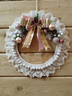 Новогодний венок, готовимся к празднику #christmasideas#christmaswreaths#macrameart#macramemakers Macrame Wall Decor, Wreath Hanger, Macrame Jewelry, Door Wreath Hanger, Door Wreath, Macrame Wall, Macrame Wall Hanging, Christmas Wreath