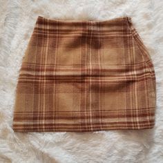 Nwot Waist Is 25" Length Is 14½" Mustard Yellow Skirts, 80s Inspired Outfits, Button Down Mini Skirt, Flannel Skirt, Thrift Inspo, Faux Suede Skirt, Girly Girl Outfits, Suede Mini Skirt, Sequin Mini Skirts