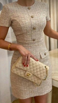 Black Gloves Dress Outfit, Classic Chanel Dress, Tweed Work Outfit, Classic Short Dress, Tweed Office Outfit, Chanel Summer Dress, Chanel Work Outfit, Tweed Outfit Classy, Chanel Dress Aesthetic