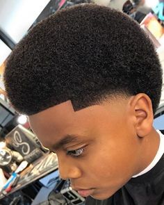 Top 100 Coiffures Homme Noir | Coiffure homme noir, Coiffure homme noir dégradé, Coiffure homme Blackmen's Haircuts, Swag Haircuts, Fresh Haircuts, Natural Haircut Styles, Nice Haircuts, Male Haircuts, 100 Hairstyles, Natural Haircuts, Black Boys Haircuts