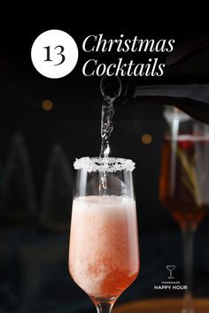 Looking for the perfect signature cocktail to serve at your Christmas party this holiday season? These festive Christmas cocktails are easy to make, delicious to sip, and sure to put you in the holiday spirit. Holiday Signature Cocktails, Christmas Signature Cocktail, Signature Christmas Cocktail, Signature Cocktail Ideas