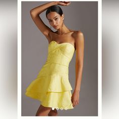 Ml Monique Lhuillier- Anthropologie Strapless Jacquard Mini Dress Yellow Size 16 Very Good Used Condition. Floral Jacquard Adds Stunning Dimension To A Chic Fit-And-Flare Dress Fashioned With A Charming Sweetheart Neck And Asymmetric Tiers At The Stem-Baring Skirt. Cling Rubber Along Top Hidden Back Zipper Sweetheart Neck Strapless Lined 100% Polyester Dry Clean Slight Mark On Left Armpit. Recommend Dry Cleaning. Pit To Pit: 21” Waist: 35” Drop: 26” Bin: 54eg Graduation Guest Outfit, Jacquard Mini Dress, Semi Dresses, Cute Formal Dresses, Cocktail Dress Wedding, Mini Dress Formal, Floral Jacquard, Monique Lhuillier, Hoco Dresses