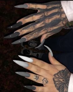 Acrylic Nails Stiletto, Stilleto Nails Designs, Grey Nails, Pointy Nails, Punk Nails, Goth Nails, Stiletto Nails Designs