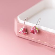 925 Sterling Silver Tulip Stud Earrings For Womens Wedding High Quality Jewelry Best Selling Tulip Earrings, Spray Perfume, French Retro, Polish Remover, Pink Tulips, Sterling Silver Flowers, Plated Ring, Ear Hook, Small Earrings