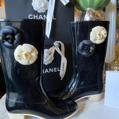 Chanel Rain Boots Black Rubber Camellia Two Tone Great Condition Chanel Rain Boots, Shoes Chanel, Chanel Boots, Chanel Shoes, Moto Boots, Bags Purses, Black Rubber, Boots Black, Rain Boots