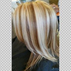 Platinum Hair Color, Platinum Blonde Highlights, Cool Blonde Hair, Virgin Hair Wigs, Caramel Latte, Hair Color Techniques, Balayage Hair Blonde, Hair Color Highlights