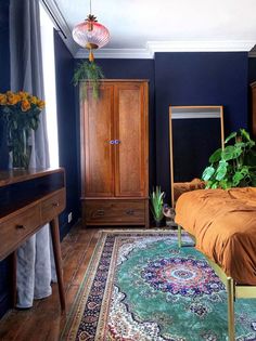 Dark Blue Bedroom Walls, Blue Bedroom Walls, Dark Blue Bedrooms, Bold Bedroom, Blue Bedroom Decor, Bedroom Wall Colors, Bedroom Paint