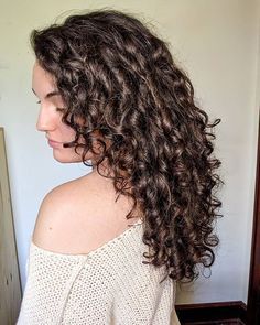 Kids Curly Hair, Daily Hair Routine, Long Curly Haircuts, Curly Cut, Curly Hair Trends, Haircuts For Curly Hair, Curly Hair Routine, Hair Routine, Diy Macrame