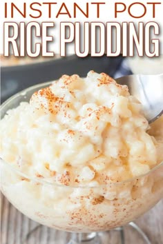 instant pot rice pudding in a glass bowl with cinnamon sprinkles on top