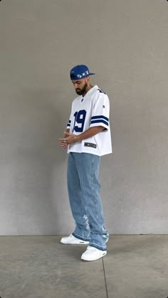 Designer Drip Outfits Men, Men White Outfit, Blue Streetwear Outfit, Hiphop Outfit Men, Blue Aesthetic Outfits, White And Blue Streetwear, Blue Outfit Men, White And Blue Outfit, Outfit Inspo Men